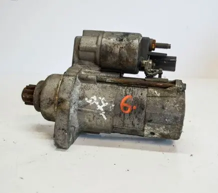 Volkswagen Touran I Starter motor 02M911023N