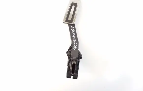 Volkswagen Golf VII Accelerator throttle pedal 5Q2723503D