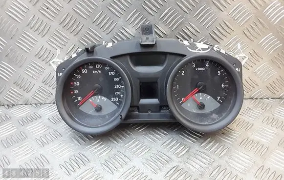 Renault Megane II Speedometer (instrument cluster) 8200306551