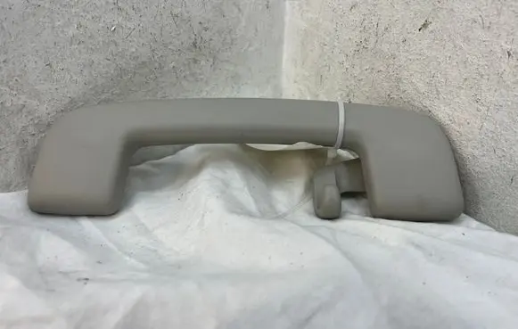 Nissan Qashqai J12 Rear interior roof grab handle