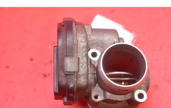 Volvo S60 Throttle body valve 9673534480