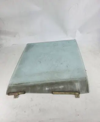 Hyundai Galloper Front door window/glass (coupe)