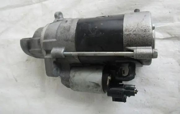 Opel Astra K Starter motor 55503483