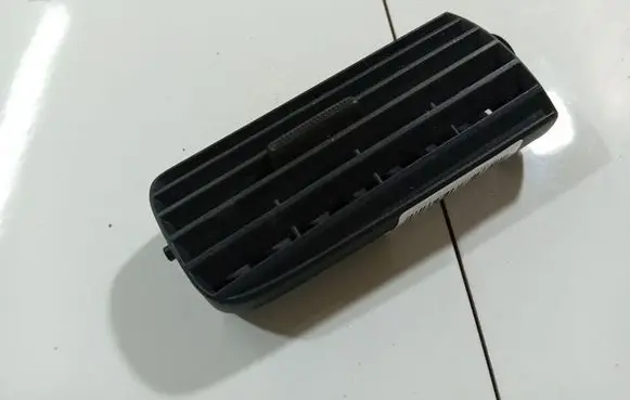 Honda Civic Dash center air vent grill