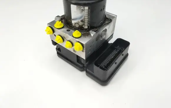 Volkswagen Jetta VI ABS Pump 1K0907379BS 1K0614517EG 10021210364