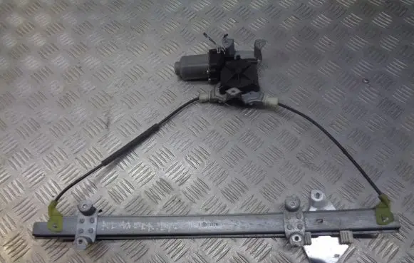 Nissan Almera N16 Front door window regulator with motor 400601