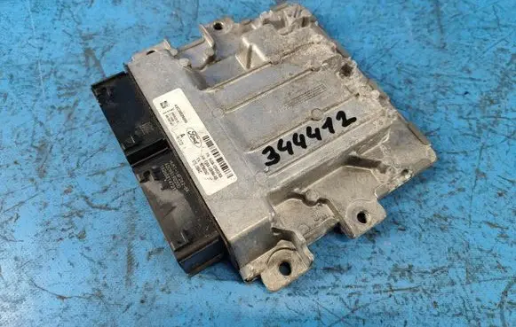 Ford Escape III Engine control unit/module HJ5A12A650MA