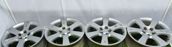 Hyundai Santa Fe R18 alloy rim 529102B180