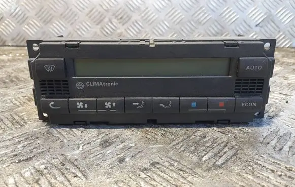Volkswagen PASSAT B5.5 Climate control unit