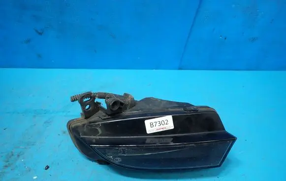 Audi A5 8T 8F Front fog light 8T0941699C 1NE01083201 0108320100105981
