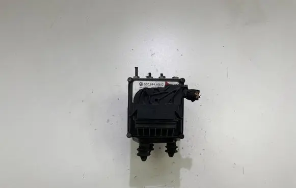 Volkswagen PASSAT B6 ABS Pump 3C0614109C 16431601 16431501C