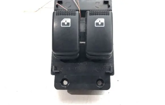Hyundai i10 Electric window control switch 202007107