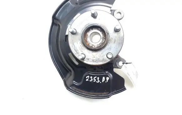 Toyota Prius+ (ZVW40) Front wheel hub