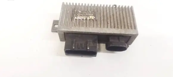 Renault Scenic I Glow plug pre-heat relay 7700111525
