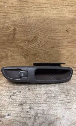 Volvo V70 Electric window control switch 9193301