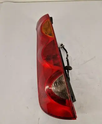 Nissan Note (E11) Rear/tail lights 263300L