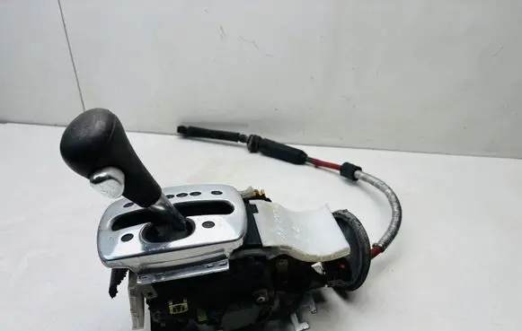 Audi A8 S8 D2 4D Gear shifter/selector 4D0713041