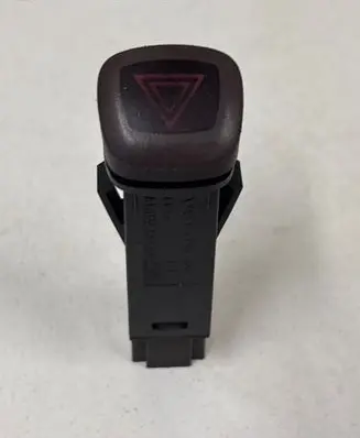 Volvo XC90 Hazard light switch 9168302 03W245