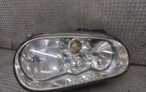 Volkswagen Golf IV Headlight/headlamp