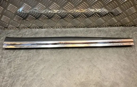 Mercedes-Benz CLS C219 Side skirt rear trim A2196800635