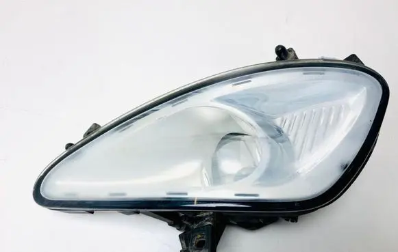 Mercedes-Benz S W221 Front fog light A2218200156 2218200156 0305074001
