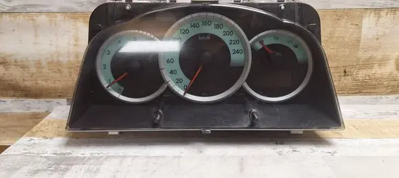 Toyota Corolla Verso AR10 Speedometer (instrument cluster) 838000F091 MB2574308260