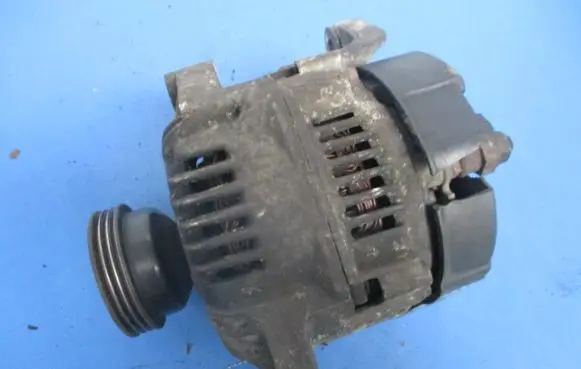 Renault Clio II Generator/alternator