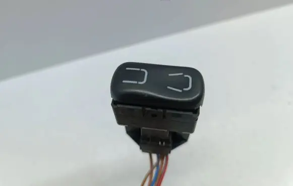 Mercedes-Benz Vaneo W414 Electric window control switch 4445450707
