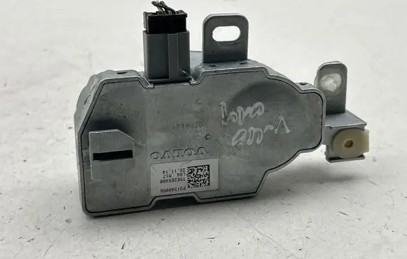 Volvo V40 Steering wheel lock P31340956 T5E2E54BB L04M17