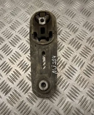Nissan Juke I F15 Engine mount bracket 113601ka0a