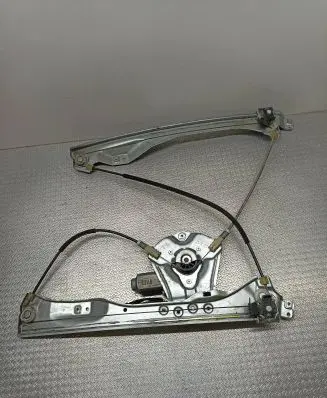 Renault Clio III Sliding door window regulator with motor 8200291147 981283202