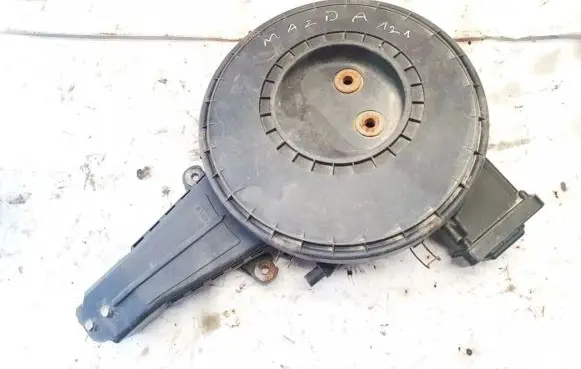 Mazda 121 Air filter box b3c9