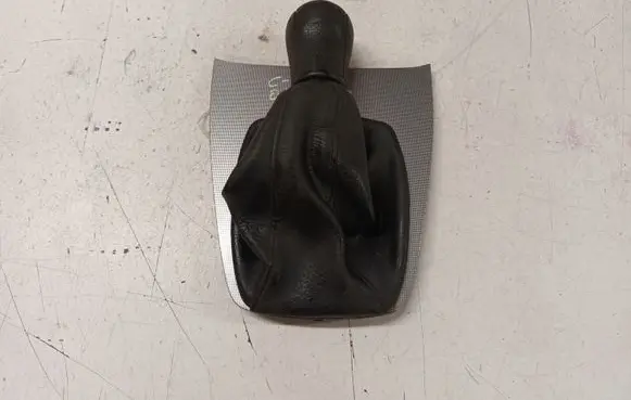 Gear lever shifter trim leather/knob