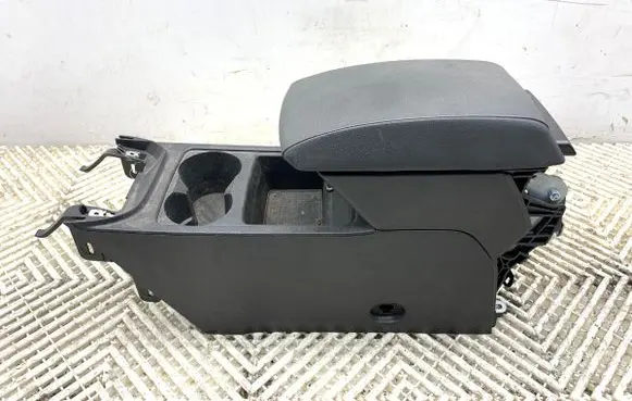 Seat Leon (5F) Center console 