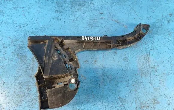 Volvo XC70 Rear bumper mounting bracket 30678704