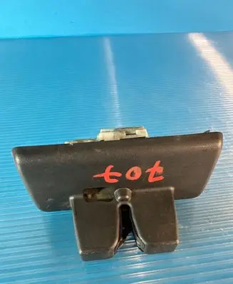 Renault Megane II Tailgate/trunk/boot lock/catch/latch