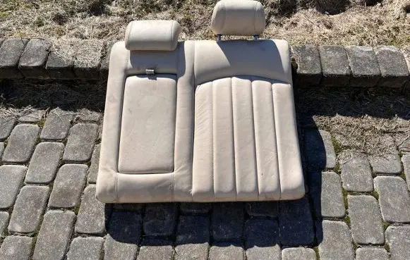 Jaguar X-Type Rear seat 