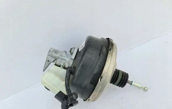 Audi A4 S4 B8 8K Brake booster