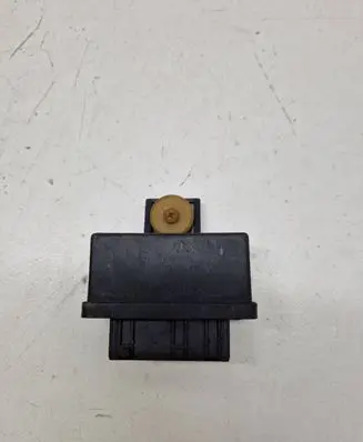 Renault Scenic III - Grand scenic III Fuel pump relay 240107
