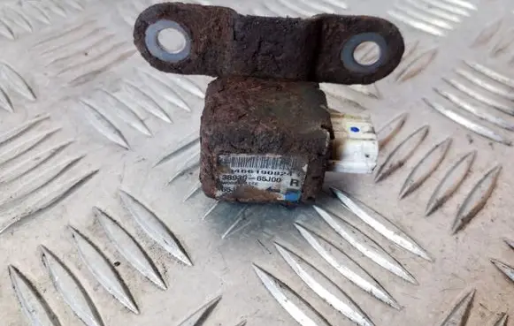 Suzuki Grand Vitara II Airbag deployment crash/impact sensor 3893065J00