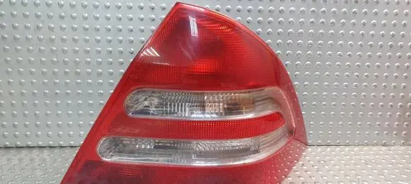 Mercedes-Benz C W203 Rear/tail lights 