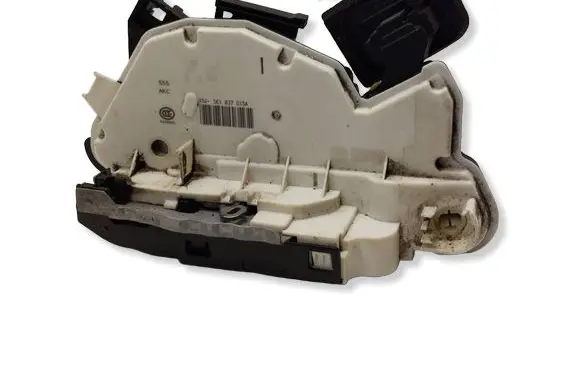 Skoda Octavia Mk3 (5E) Front door lock 5E1837015A