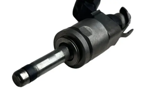 Mazda CX-5 II Fuel injector