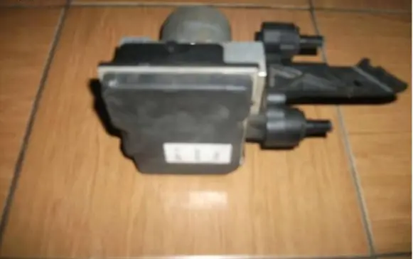 Mercedes-Benz E C207 W207 ABS Pump