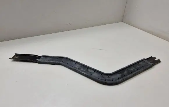 BMW 1 E82 E88 Battery bracket 7581791
