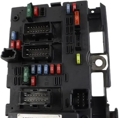 Peugeot 206 Fuse module 9650664080