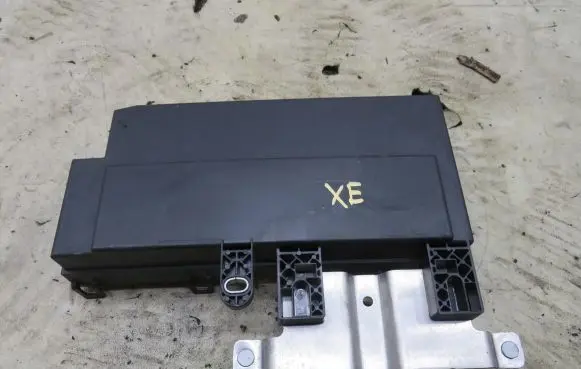 Jaguar XE Fuse module GX73-14A067-DB