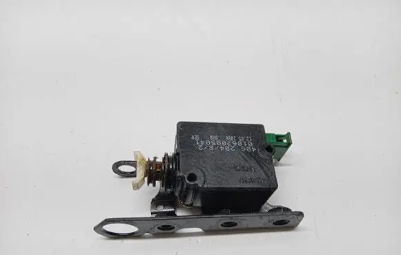 Land Rover Discovery 3 - LR3 Tailgate boot lock/latch motor 01067005041