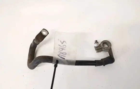 Volkswagen Golf V Positive cable (battery)