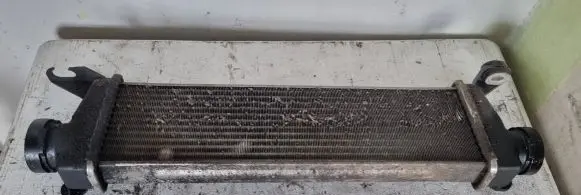 Mercedes-Benz Vaneo W414 Intercooler radiator 083999V2
